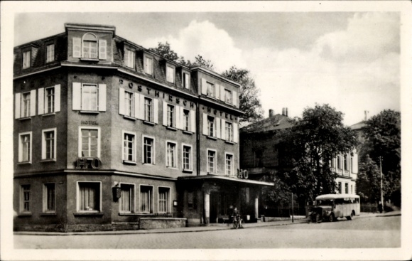 Ak Pößneck in Thüringen, HO-Hotel Posthirsch, Bus