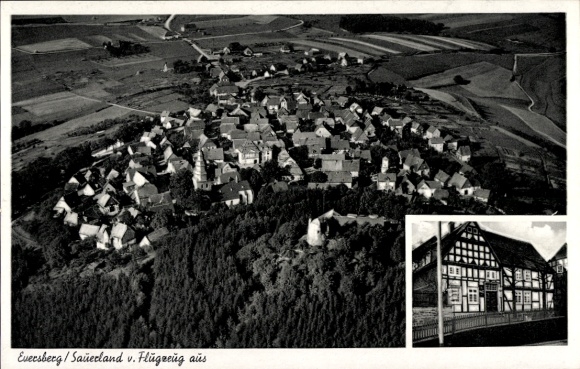 Ak Eversberg Meschede in het Sauerland, luchtfoto, herberg