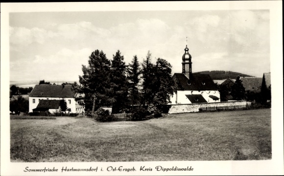 Postcard Hartmannsdorf Reichenau in the Erzgebirge, partial view, church