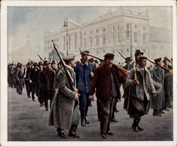 Collector's picture post-war period No. 9, December 1918, the struggle for power, armed workers' battalions
