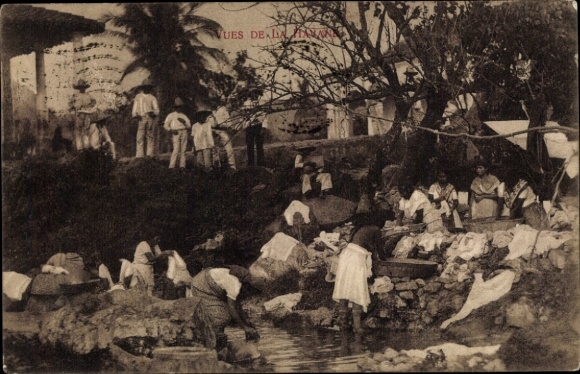 Postcard Havana Cuba, riverside, laundresses on the bank, clothing, men