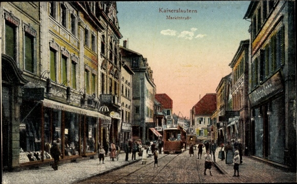Postcard Kaiserslautern in Rhineland Palatinate, view of Marktstrasse, tram, passers-by