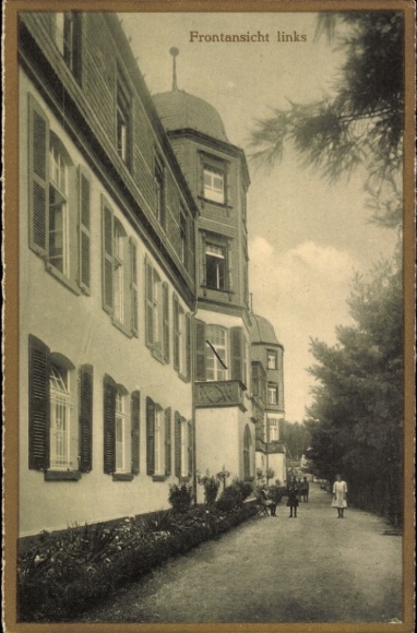 Postcard Giershagen Warburg, historic building, front view, light sepia coloring, trees, street