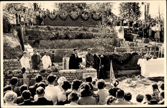 Photo Postcard Hengersberg in the Deggendorf district of Lower Bavaria, laying of the foundation stone for the Evangelical Church in 1956