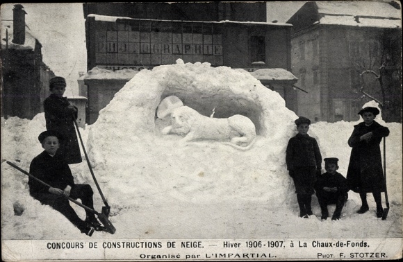 Ak La Chaux de Fonds Kanton Neuenburg, Concours de Construction de Neige, Schneefigur