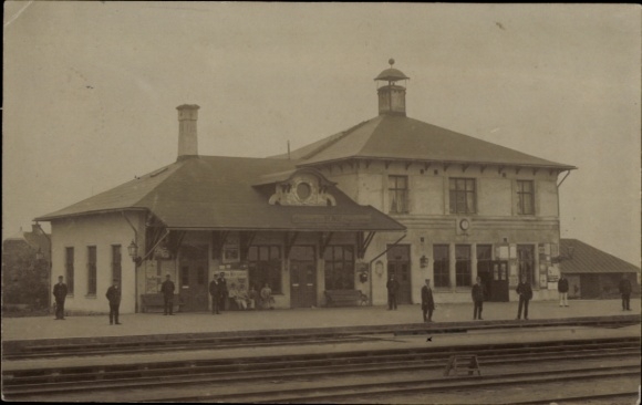 Photo Postcard Hasslarp Sweden, station track side