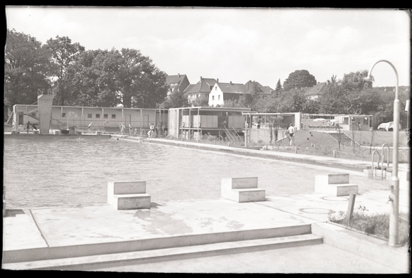 6 glass negatives Sprockhövel in the Ruhr area, outdoor pool, church, general view