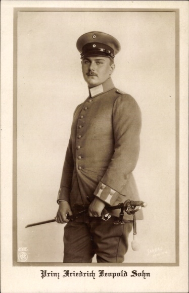 Ak Prinz Friedrich Leopold, Sohn des gleichnamigen Prinzen von Preußen, Portrait in Uniform