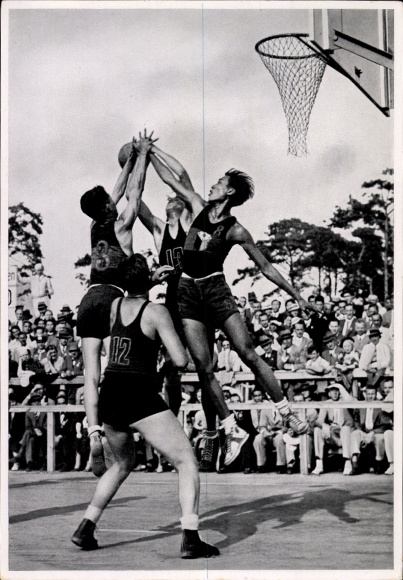 Collector's card Olympics 1936, basketball game Philippines against Morocco