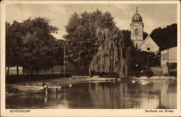 PC Berlin Treptow Bohnsdorf, village pond with church