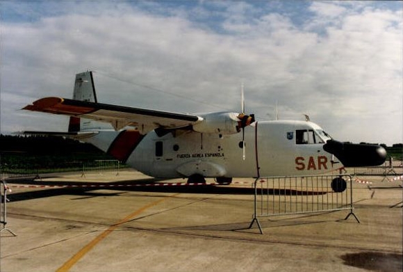 Set von 71 Fotos Flugzeuge und  Hubschrauber