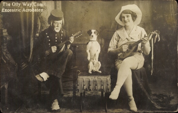 Postcard The Olly Way Com., Eccentric Acrobats, Dog
