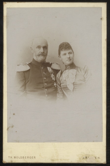 Cabinet photo Prince Georg Viktor of Waldeck-Pyrmont and his wife Helene, née of Nassau