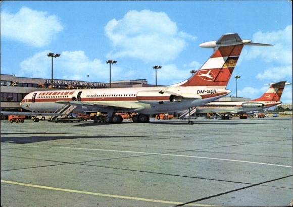 PC Schönefeld near Berlin, German passenger plane, Interflug, Ilyushin IL 62, airport, DM SEH