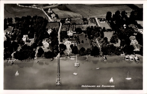Ak Holzhausen Utting am Ammersee Bayern, Luftaufnahme von Holzhausen, Ammersee, Wasser, Häuser, B