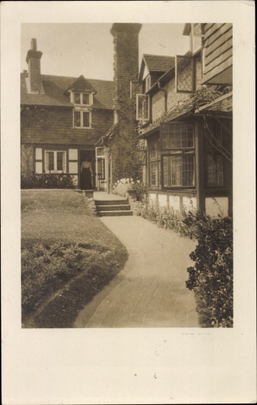 Postcard Great Britain, house