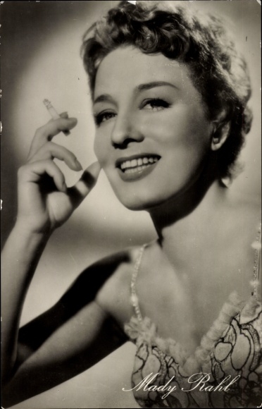 Postcard actress Mady Rahl, portrait, cigarette, three from the variety