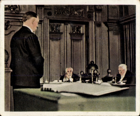 Collector's picture The post-war period No. 153 September 1930 Adolf Hitler before the Reich Court, interrogation
