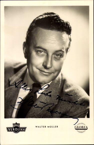 Postcard actor Walter Müller, portrait in suit, imperial maneuvers, autograph