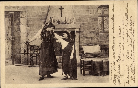 Postcard Tirol, children in Tyrolean costume, living room, spinning wheel