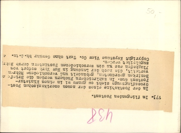 Foto Postkabine eines amerikanischen Post Großflugzeugs, Rohrpost