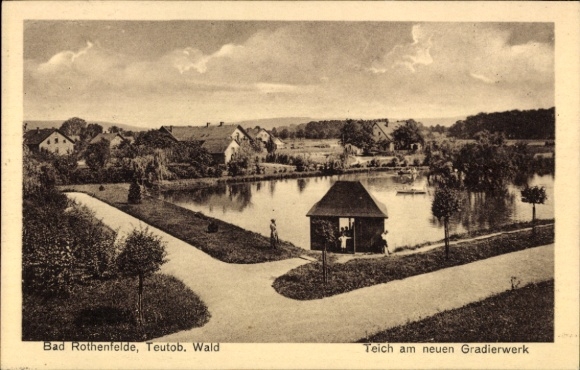 Ak Bad Rothenfelde am Teutoburger Wald,  Teutob. Wald, Teich am neuen Gradierwerk