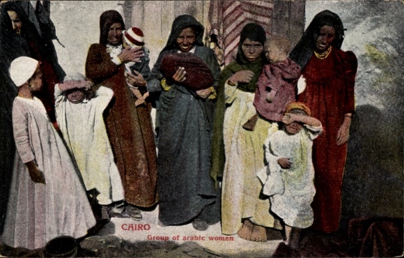 Postcard Cairo Cairo Egypt, group of Arab women