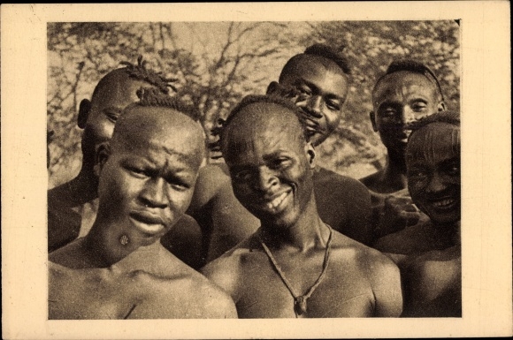 Postcard Tchad Tschad, French Equatorial Africa, Types of Sara of Fort Archambault