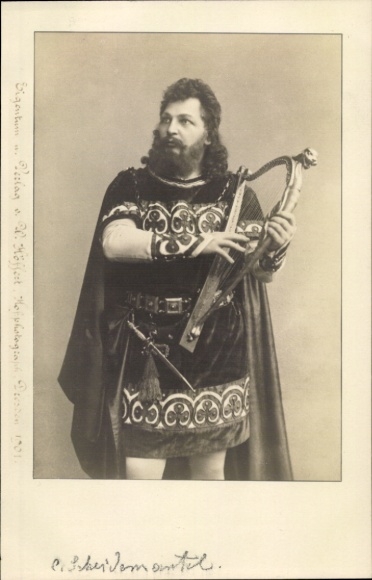 Foto Ak Opernsänger Karl Scheidemantel, Musikinstrument