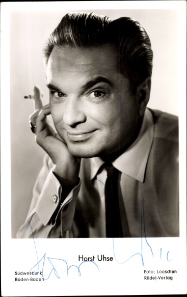 Ak Schauspieler Horst Uhse, Portrait mit Zigarette, Autogramm
