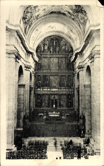KP San Lorenzo de El Escorial Madryt, Monasterio del Escorial, widok wnętrza kościoła, ołtarz, św.