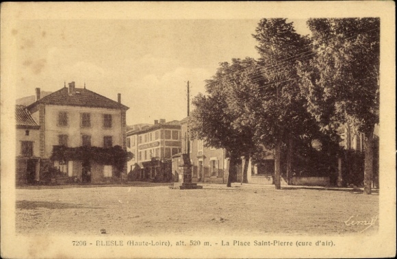 Ak Blesle Haute-Loire, Place Saint-Pierre