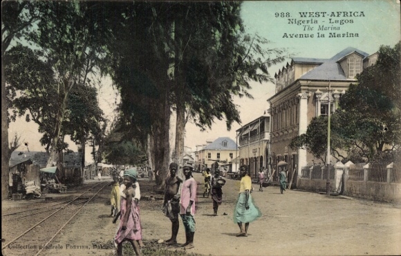 Ak Lagos Nigeria, Historisch straatbeeld, mensen in traditionele kleding, gebouwen