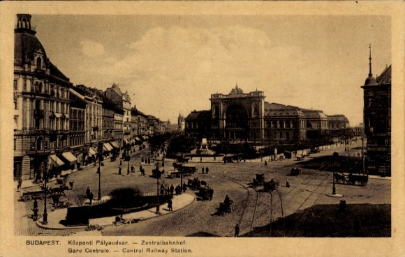 Postcard Budapest Hungary, Main Station