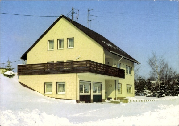 Postcard Geroldsgrün in the Franconian Forest, Upper Franconia, Guesthouse Adelheid, three-story house, snow, bla
