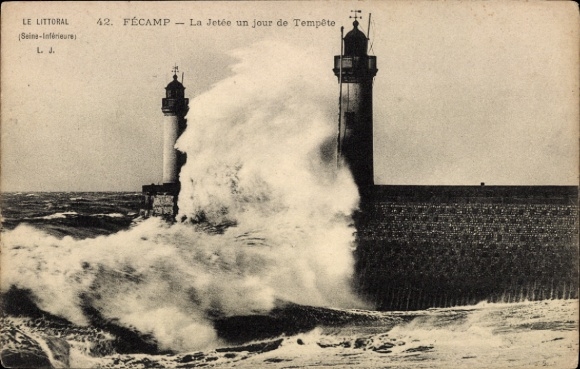CPA Fécamp Seine Maritime, La Jetée un jour de Tempête