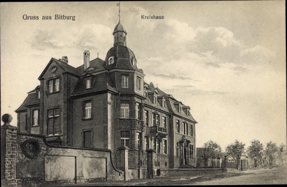 Ansichtkaart Bitburg in de Eifel, stadsdeelkantoor