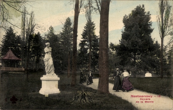Ak Montmorency Val d’Oise, Skulptur, Parklandschaft, Spaziergänger, Bäume, Pavillon