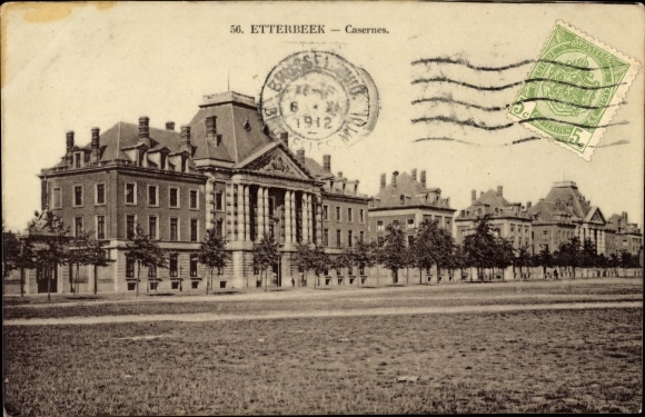 Postcard Etterbeek Brussels, barracks, view of the barracks