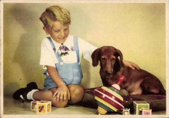 Postcard boy with dachshund, spinning top, building blocks, EAS 9591