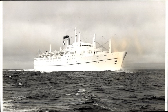 Fotoschip Empress of Canada, Canada Steamship Lines CSL