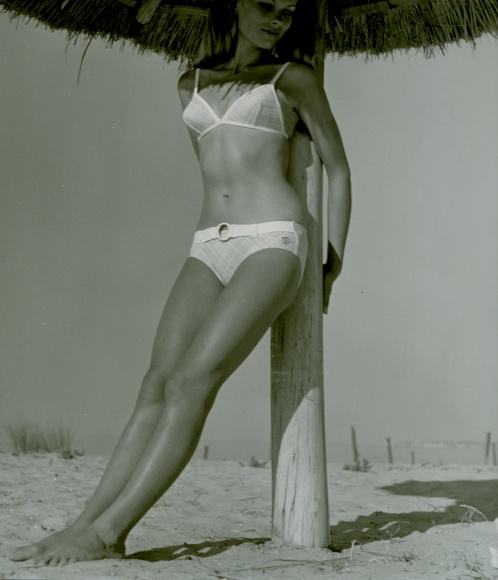 Foto Model im Bikini, Modell Vicki, Benger Ribana