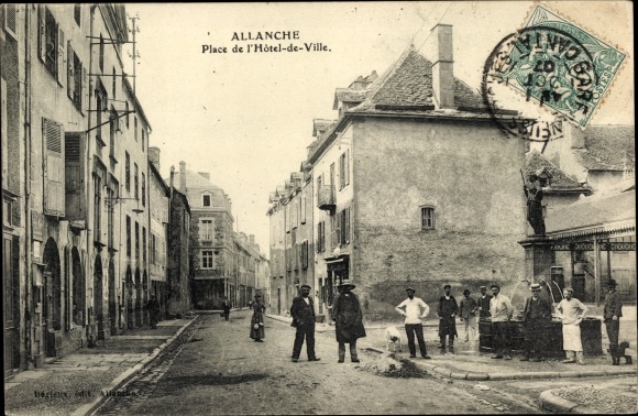 Postcard Alanche Cantal, Place de l&#39;Hotel de Ville