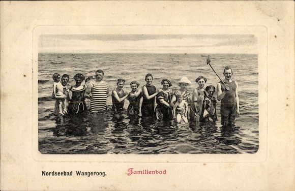Postcard Nordseebad Wangerooge, bathers in the family pool, swimwear