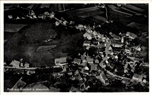 Ak Rohrdorf Meßkirch in Opper-Zwaben Baden, luchtfoto van Rohrdorf, dorpslandschap, veel