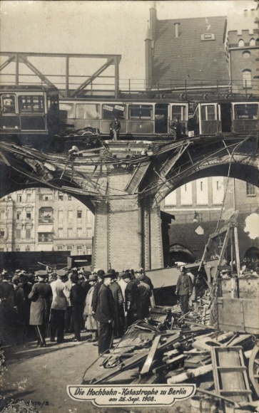 Foto Ak Berlin Kreuzberg, Hochbahn Katastrophe, 26 September 1908