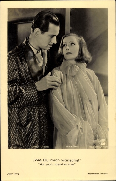 Postcard Actor Melvyn Douglas, Actress Greta Garbo, Filmszene, As You Wish Me