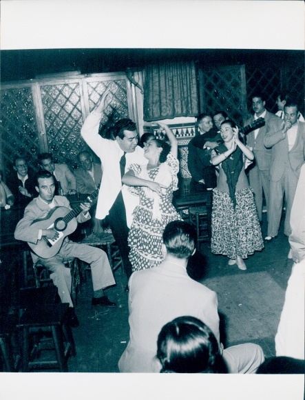 Photo film scene Barcelona, dancers, musicians, FRG 1952, Jordan J. von Boyadjieff