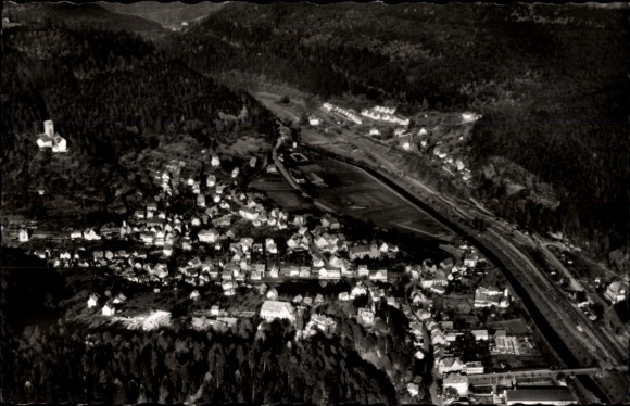 Ak Landeck Teningen bei Emmendingen  im Schwarzwald, Ruine Burg Landeck, Luftaufnahme eines Dorfe