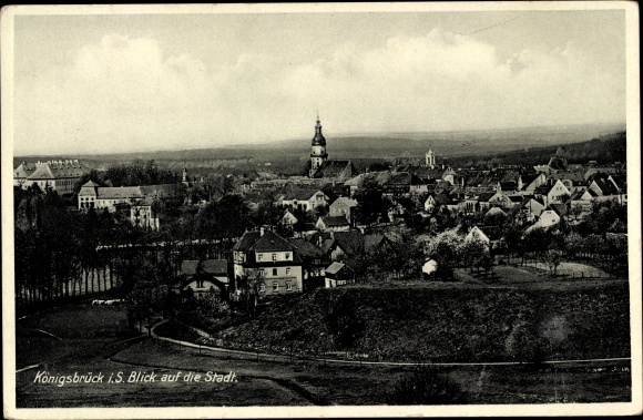 Postcard Koenigsbrück in Oberlausitz, panorama, church
